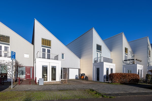 Medium property photo - Ruisvoornvijver 7, 2492 MN Den Haag